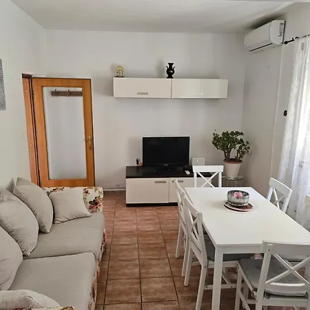 Ljubo Vikendica Podgora (Split-Dalmatia)