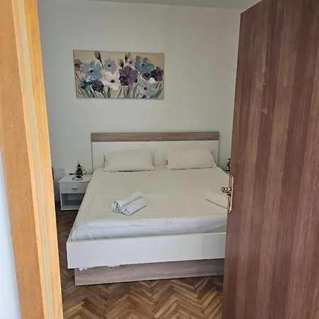Ljubo Vikendica *